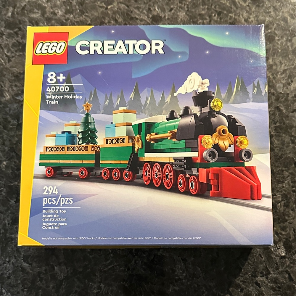 LEGO Creator Winter Holiday Train